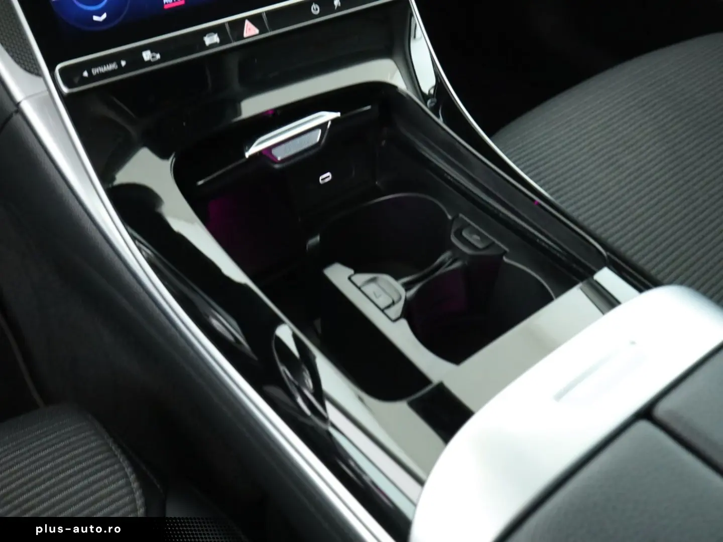 MERCEDES-BENZ C 300 d 4M Avantgarde Navigation 360 K&hellip;