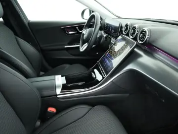 MERCEDES-BENZ C 300 d 4M Avantgarde Navigation 360 K…