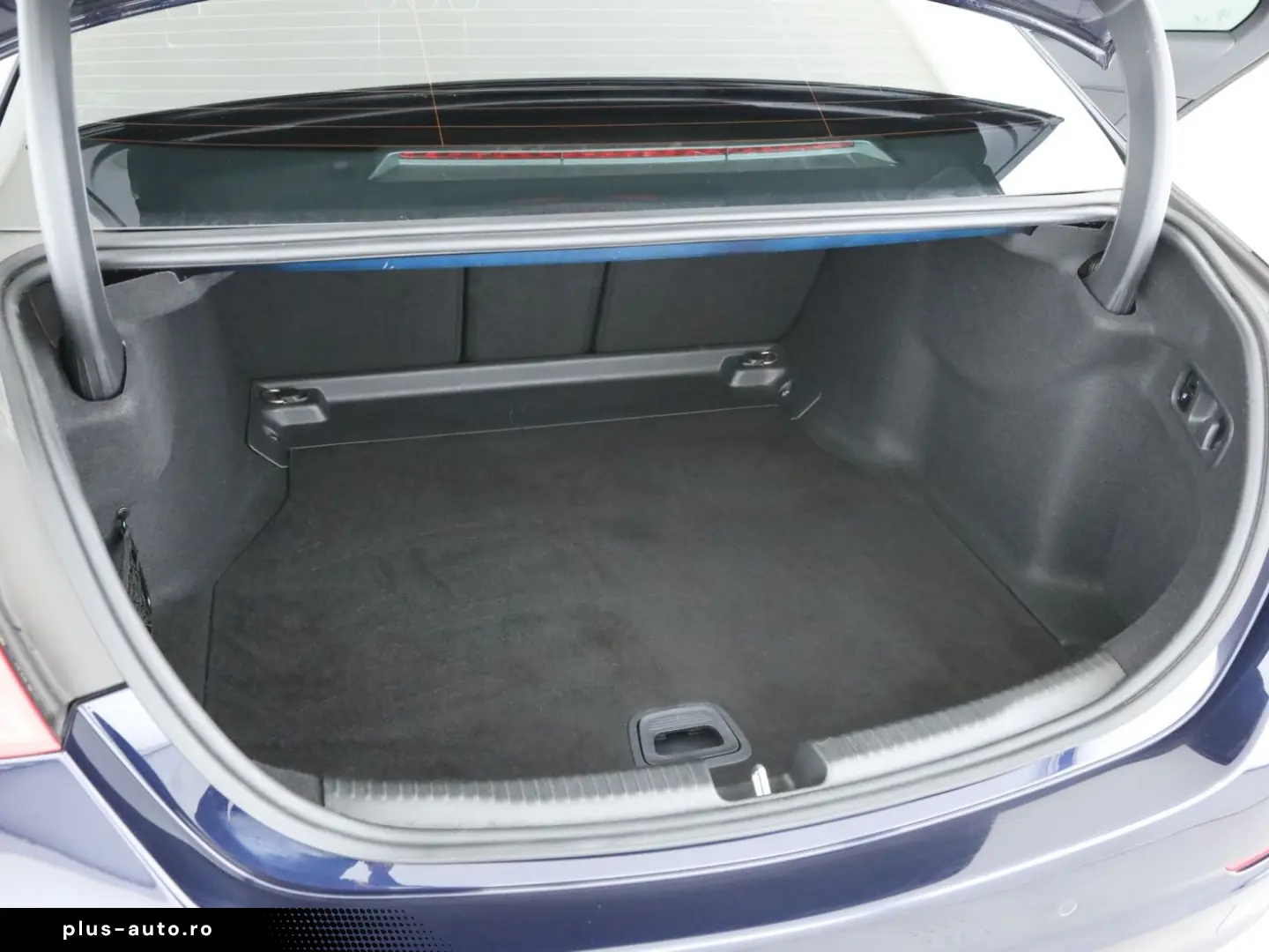 MERCEDES-BENZ C 300 d 4M Avantgarde Navigation 360 K&hellip;