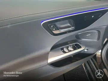 MERCEDES-BENZ C 300 e T AMG Night DigiLig 360  Sound…