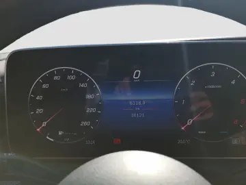 MERCEDES-BENZ C 300 d 4M  AMG Dig.Light AHK Pano Nig…