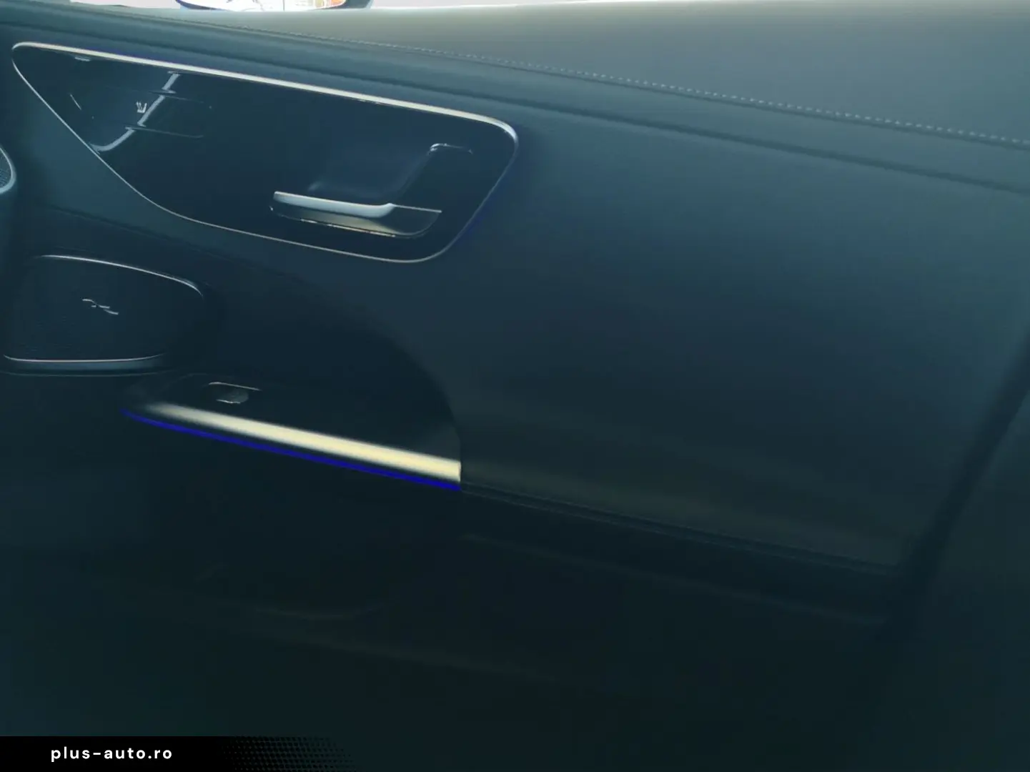 MERCEDES-BENZ C 300 d 4M  AMG Dig.Light AHK Pano Nig&hellip;