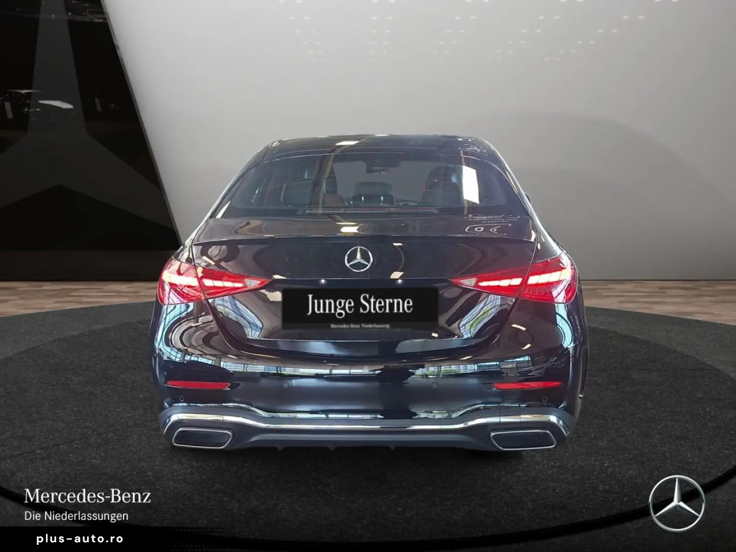 MERCEDES-BENZ C 300 d 4M AMG Pano AHK Distr Sthzg 360  Sound