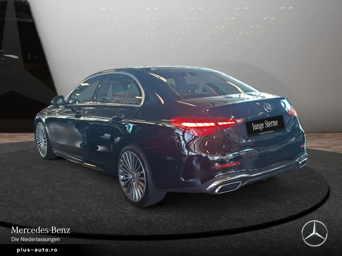 MERCEDES-BENZ C 300 d 4M AMG Pano AHK Distr Sthzg 360  Sound