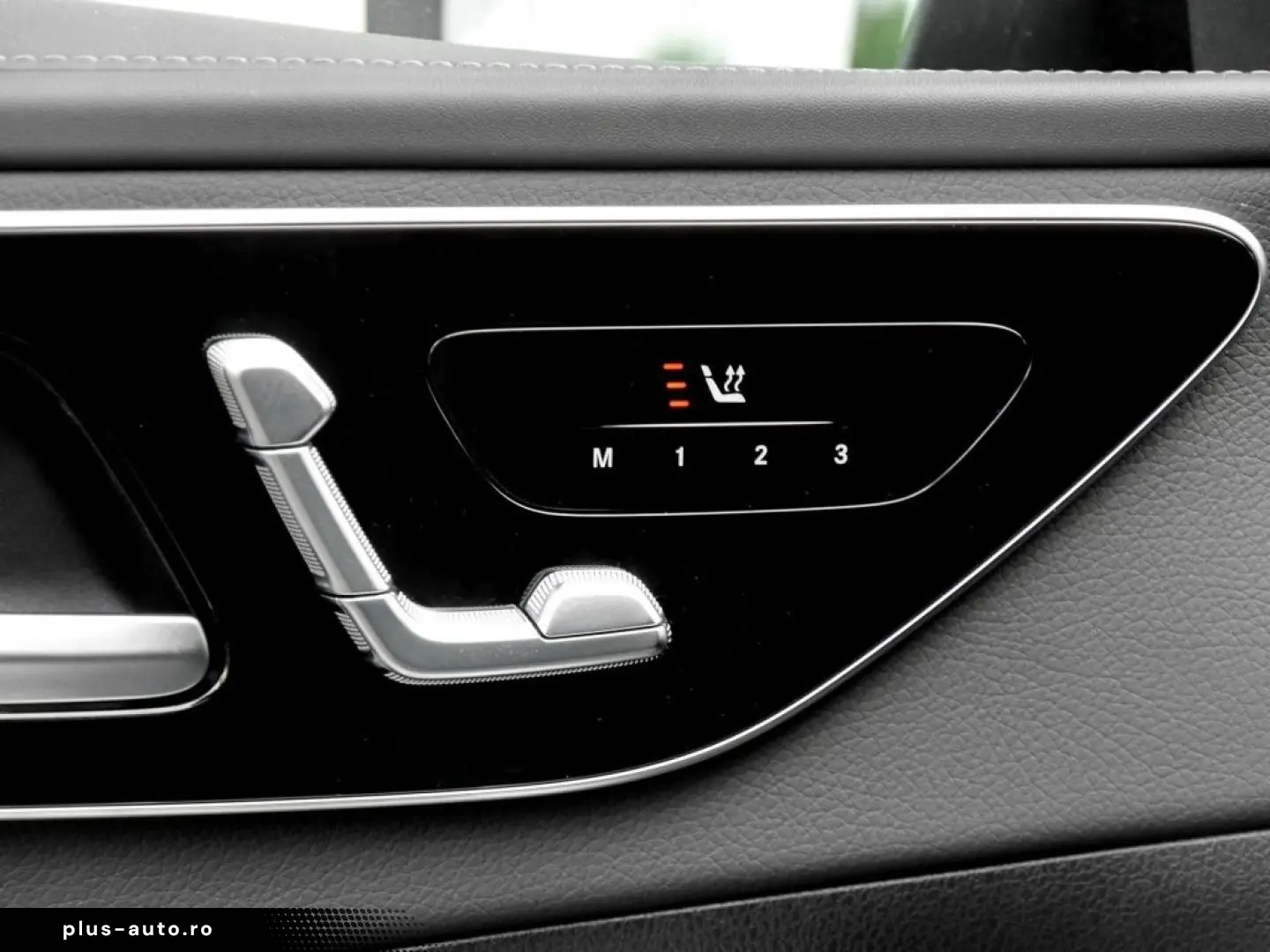 MERCEDES-BENZ C 300 d 4M AMG-Sport Pano AHK 360 Memo&hellip;
