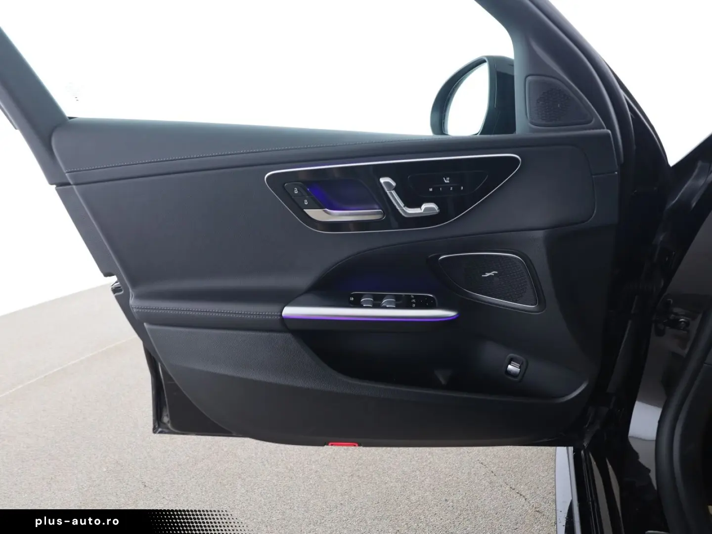 MERCEDES-BENZ C 300 d 4M AMG Standhz Pano AHK Distr.&hellip;