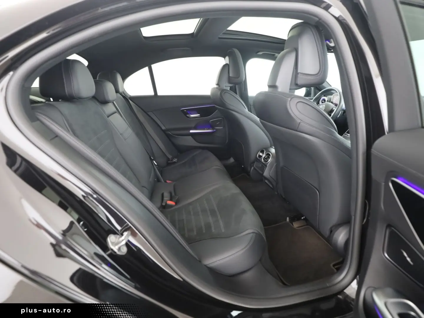 MERCEDES-BENZ C 300 d 4M AMG Standhz Pano AHK Distr.&hellip;