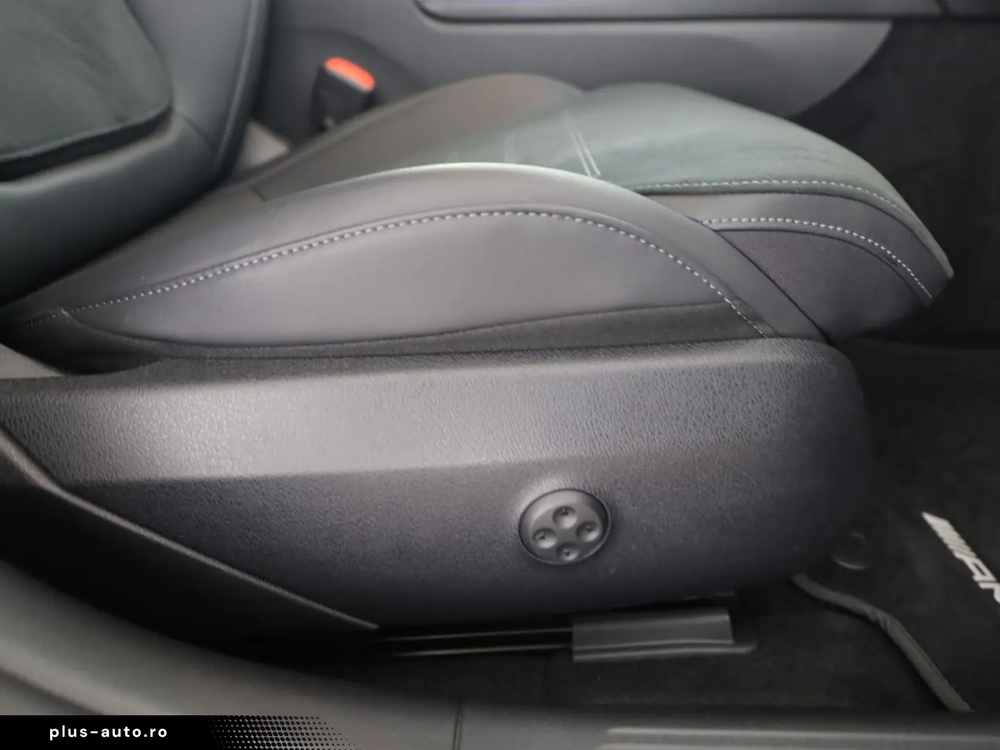 MERCEDES-BENZ C 300 d 4M AMG Standhz Pano AHK Distr.&hellip;