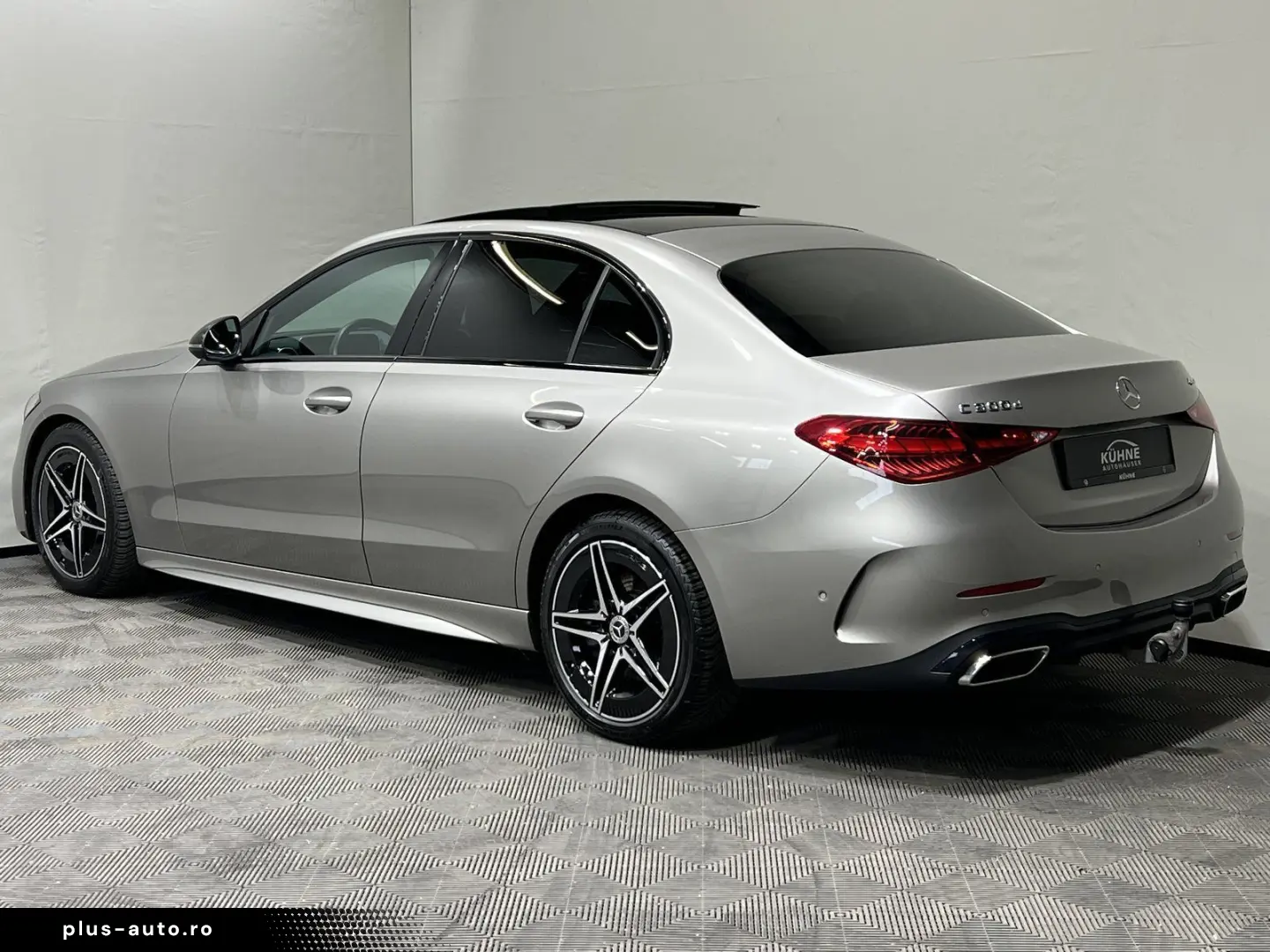 MERCEDES-BENZ C 300d 4M AMG Adva. Night Panorama Bur&hellip;