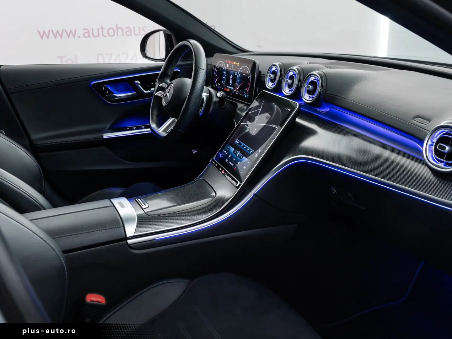MERCEDES-BENZ C 300 4M AMG-LINE  DISTR PANO AHK 360