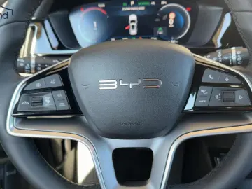 BYD DM-i Boost Alu HUD KA LED Link LRH NAV NBA PDC
