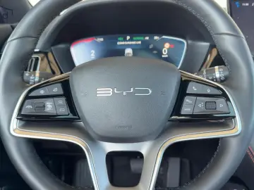 BYD DM-i Boost Alu HUD KA LED Link LRH NAV NBA PDC