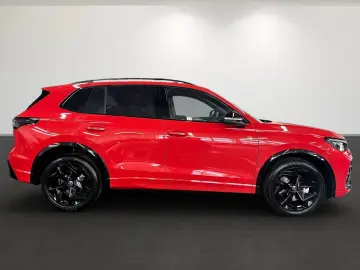 VW Tiguan R-Line TDI DSG Navi AHK PANO RFK