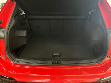 VW Tiguan R-Line TDI DSG Navi AHK PANO RFK