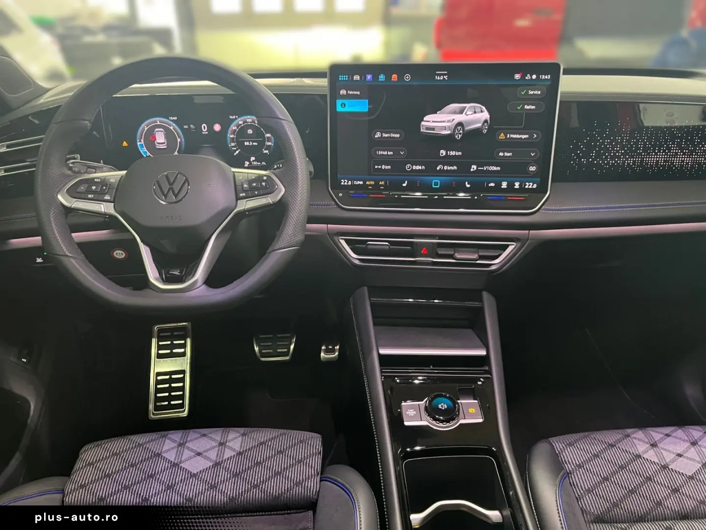 VW Tiguan R-Line TDI DSG Navi AHK PANO RFK