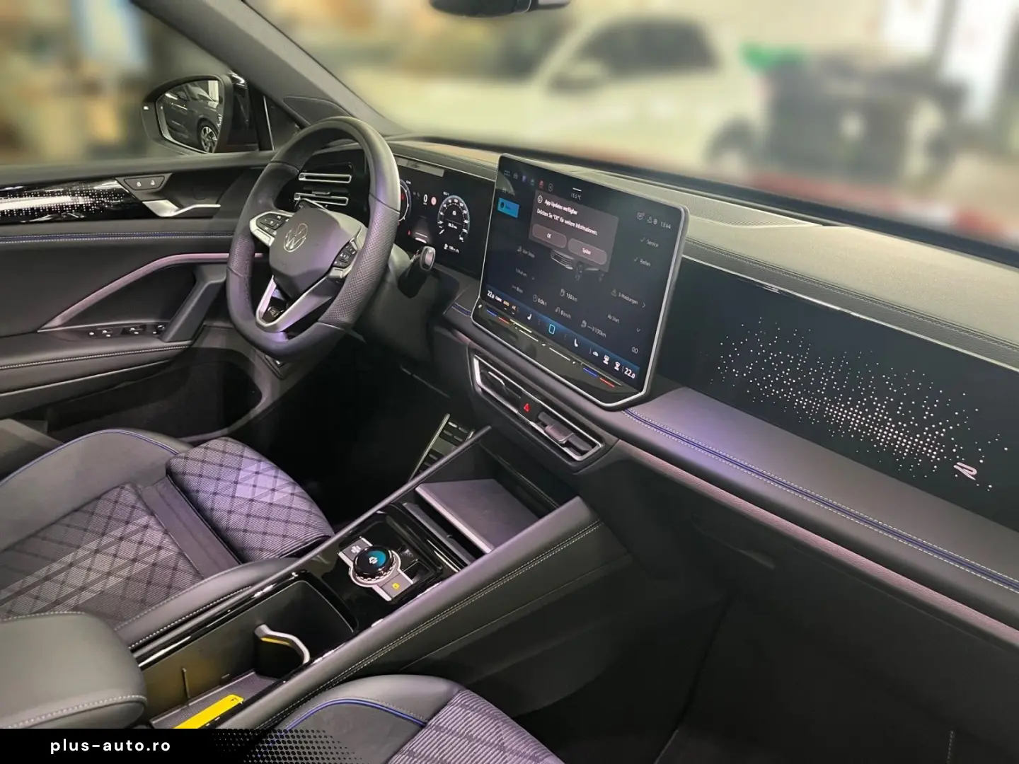 VW Tiguan R-Line TDI DSG Navi AHK PANO RFK