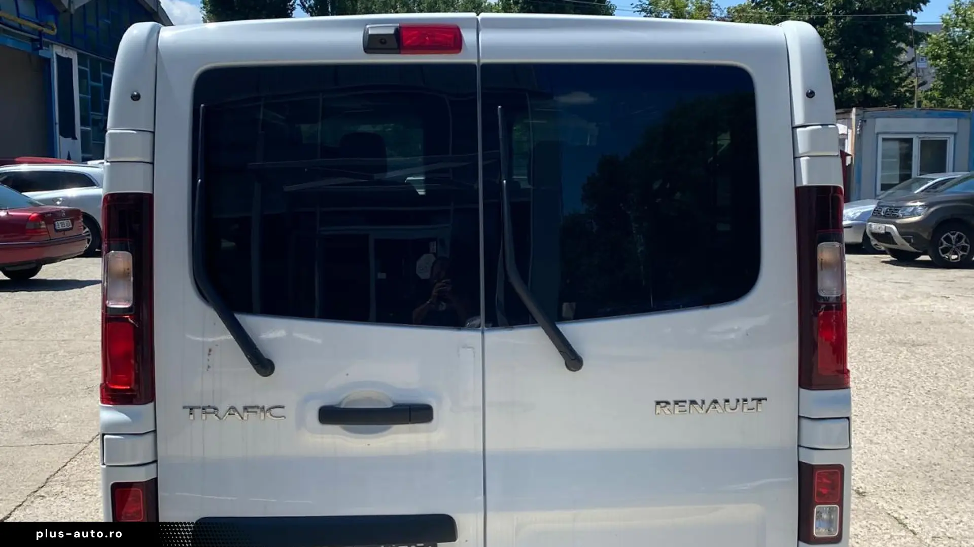 RENAULT TRAFIC L2H1 Blue dCi 110 8 1 ECHIPARE ZEN WAV GSR2C