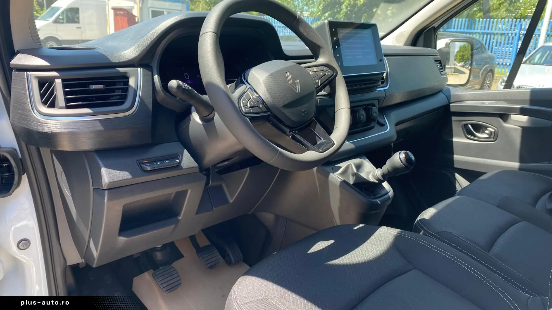 RENAULT TRAFIC L2H1 Blue dCi 110 8 1 ECHIPARE ZEN WAV GSR2C