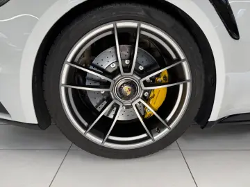 PORSCHE 992 Turbo S Gar.-05 29 Serv. neu