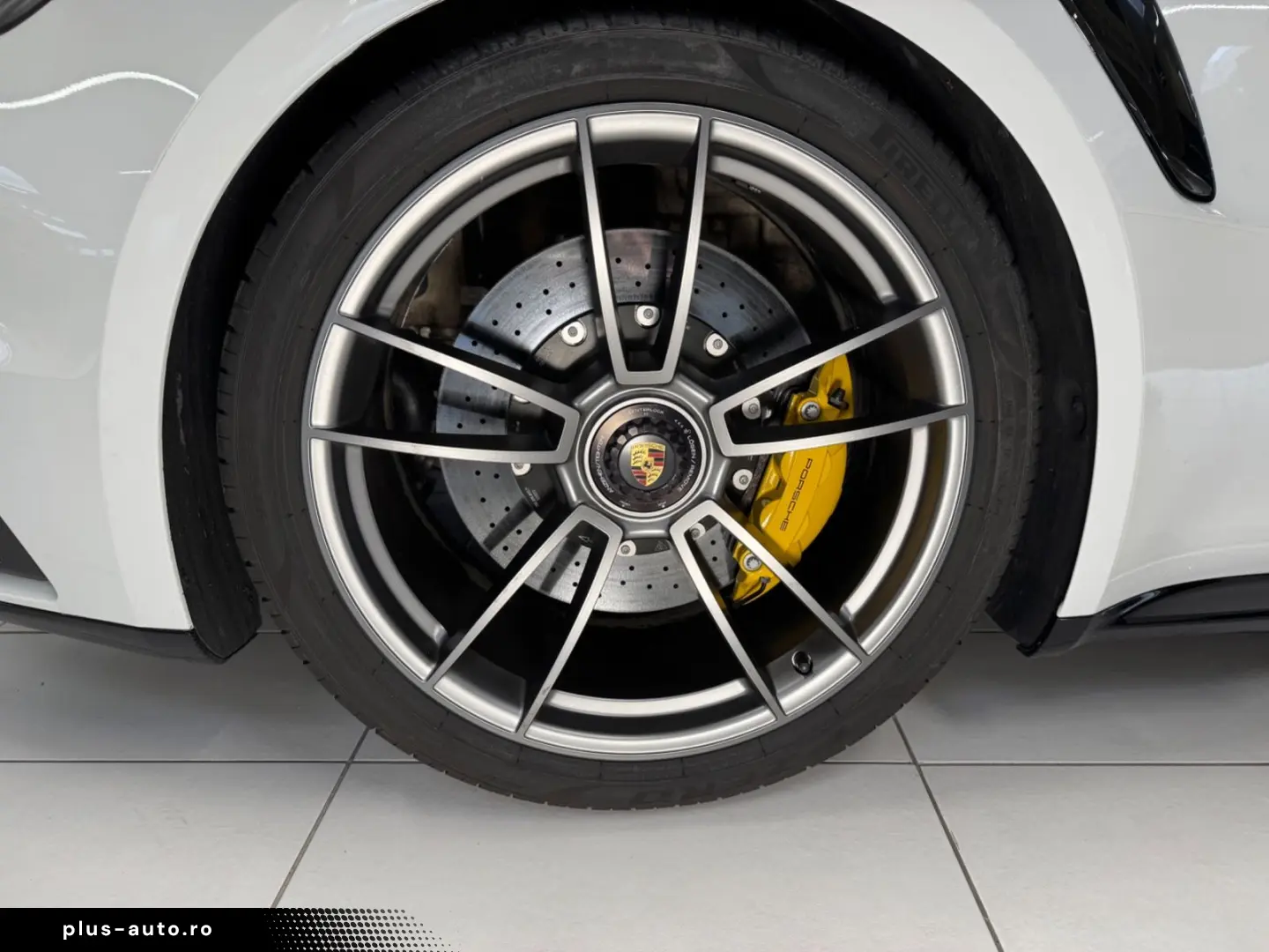 PORSCHE 992 Turbo S Gar.-05 29 Serv. neu