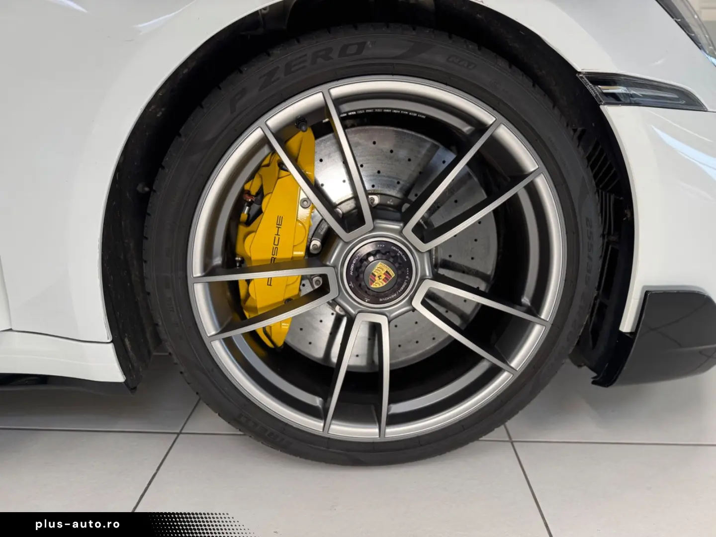 PORSCHE 992 Turbo S Gar.-05 29 Serv. neu