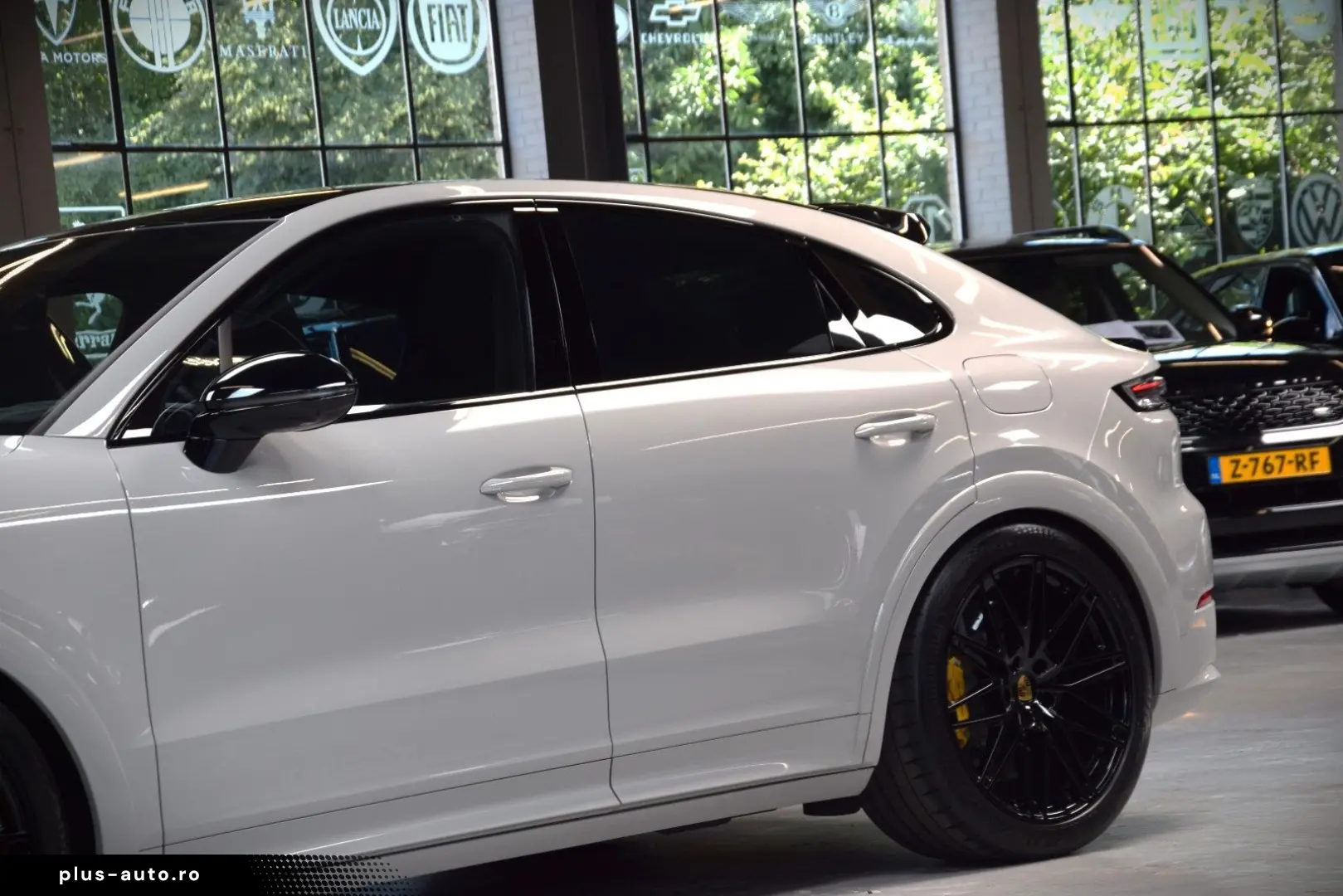 PORSCHE Cayenne Coupe Turbo 4.0 V8 E-Hybrid 739ps Voll