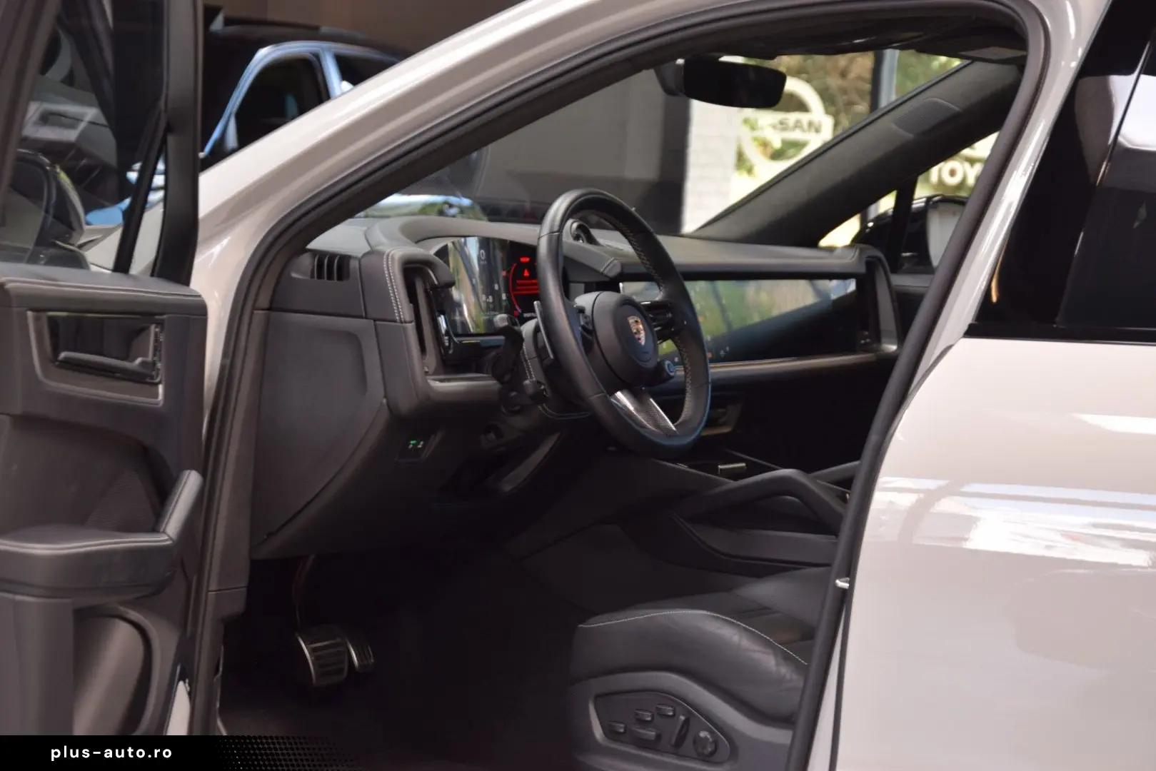 PORSCHE Cayenne Coupe Turbo 4.0 V8 E-Hybrid 739ps Voll