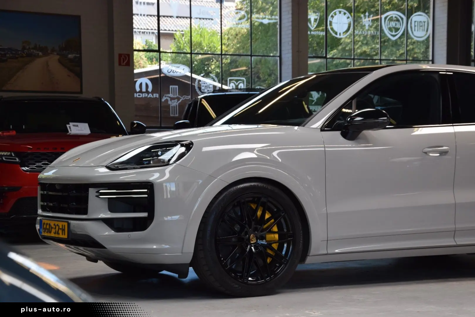 PORSCHE Cayenne Coupe Turbo 4.0 V8 E-Hybrid 739ps Voll