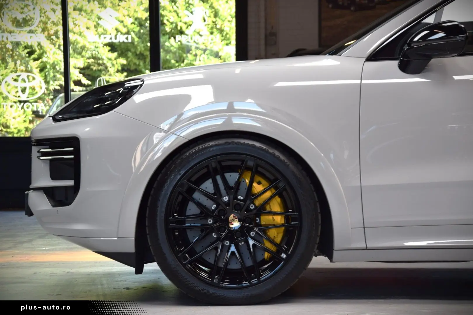 PORSCHE Cayenne Coupe Turbo 4.0 V8 E-Hybrid 739ps Voll