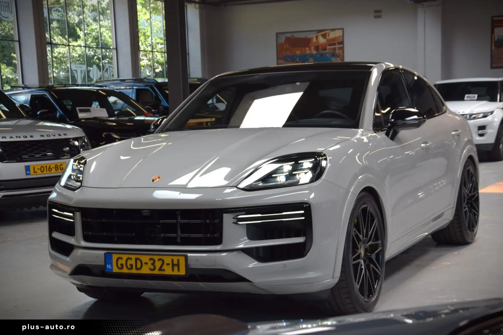 PORSCHE Cayenne Coupe Turbo 4.0 V8 E-Hybrid 739ps Voll