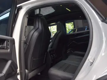 PORSCHE Cayenne Coupe Turbo 4.0 V8 E-Hybrid 739ps Voll