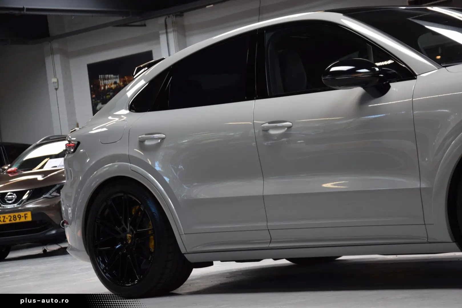 PORSCHE Cayenne Coupe Turbo 4.0 V8 E-Hybrid 739ps Voll