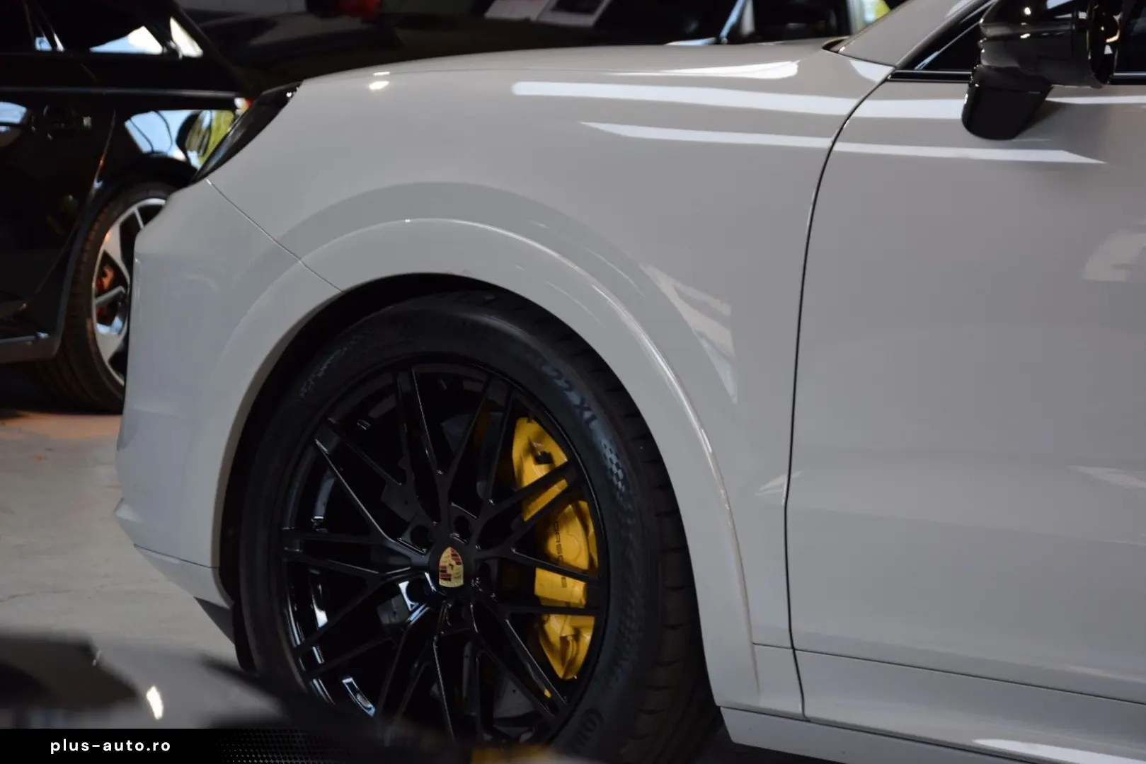 PORSCHE Cayenne Coupe Turbo 4.0 V8 E-Hybrid 739ps Voll