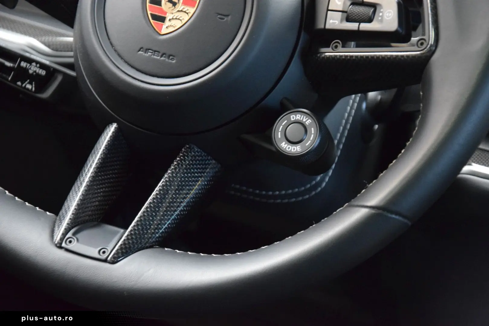 PORSCHE Cayenne Coupe Turbo 4.0 V8 E-Hybrid 739ps Voll