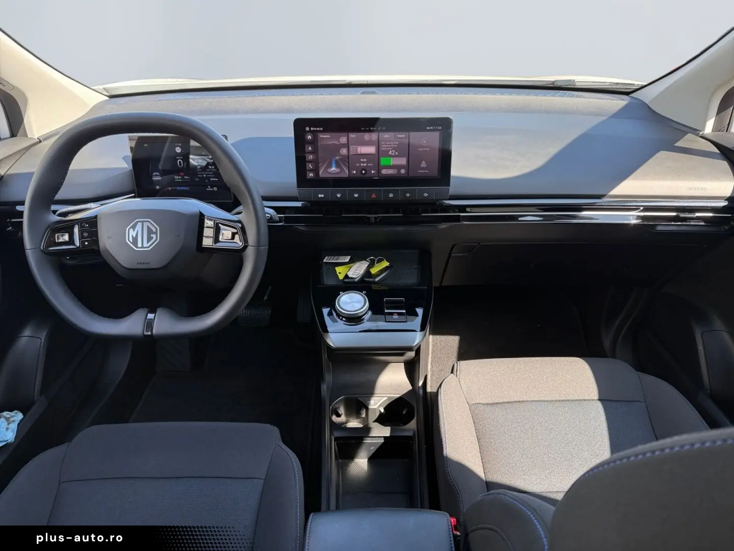 MG MG4 4 EV Standard  ACC PDC LED CarPlay Klima