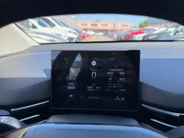 MG MG4 4 EV Standard  ACC PDC LED CarPlay Klima