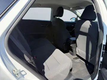 MG MG4 4 EV Standard  ACC PDC LED CarPlay Klima