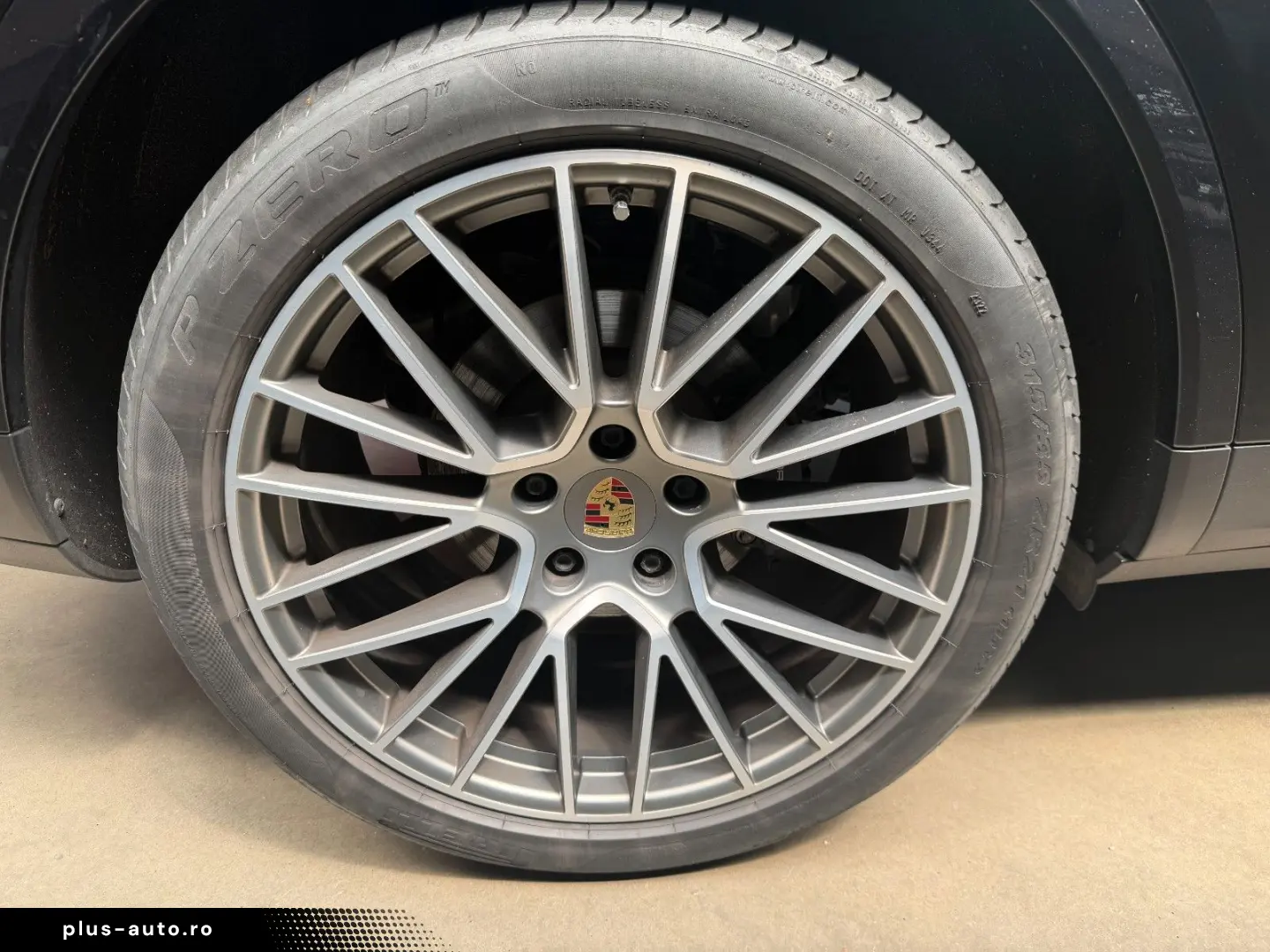 PORSCHE Cayenne Coupe Platinum Edition