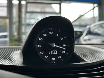 PORSCHE Taycan Leder Pano SportChrono BOSE LED 4xSHZ HUD