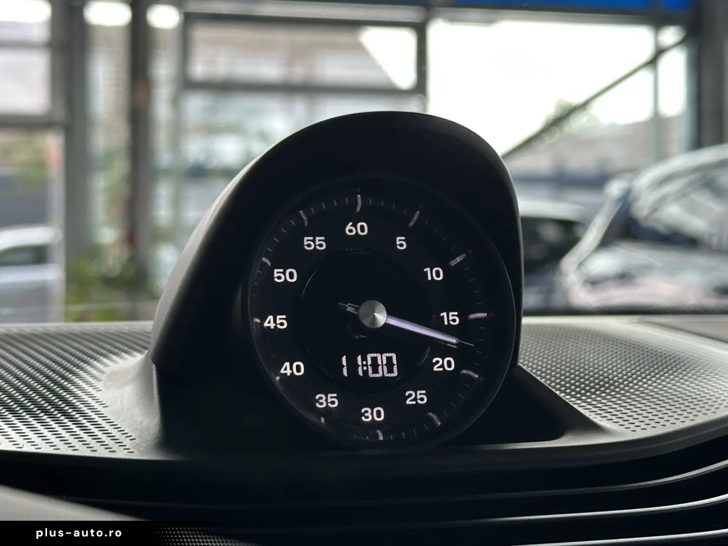PORSCHE Taycan Leder Pano SportChrono BOSE LED 4xSHZ HUD