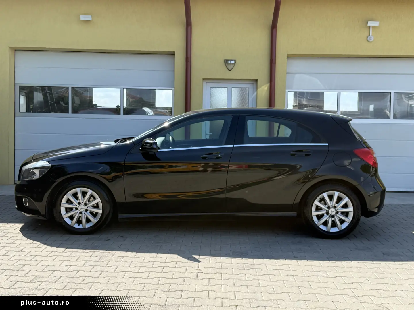 Mercedes-Benz A200 - 1.6benzina   156cp   Manual