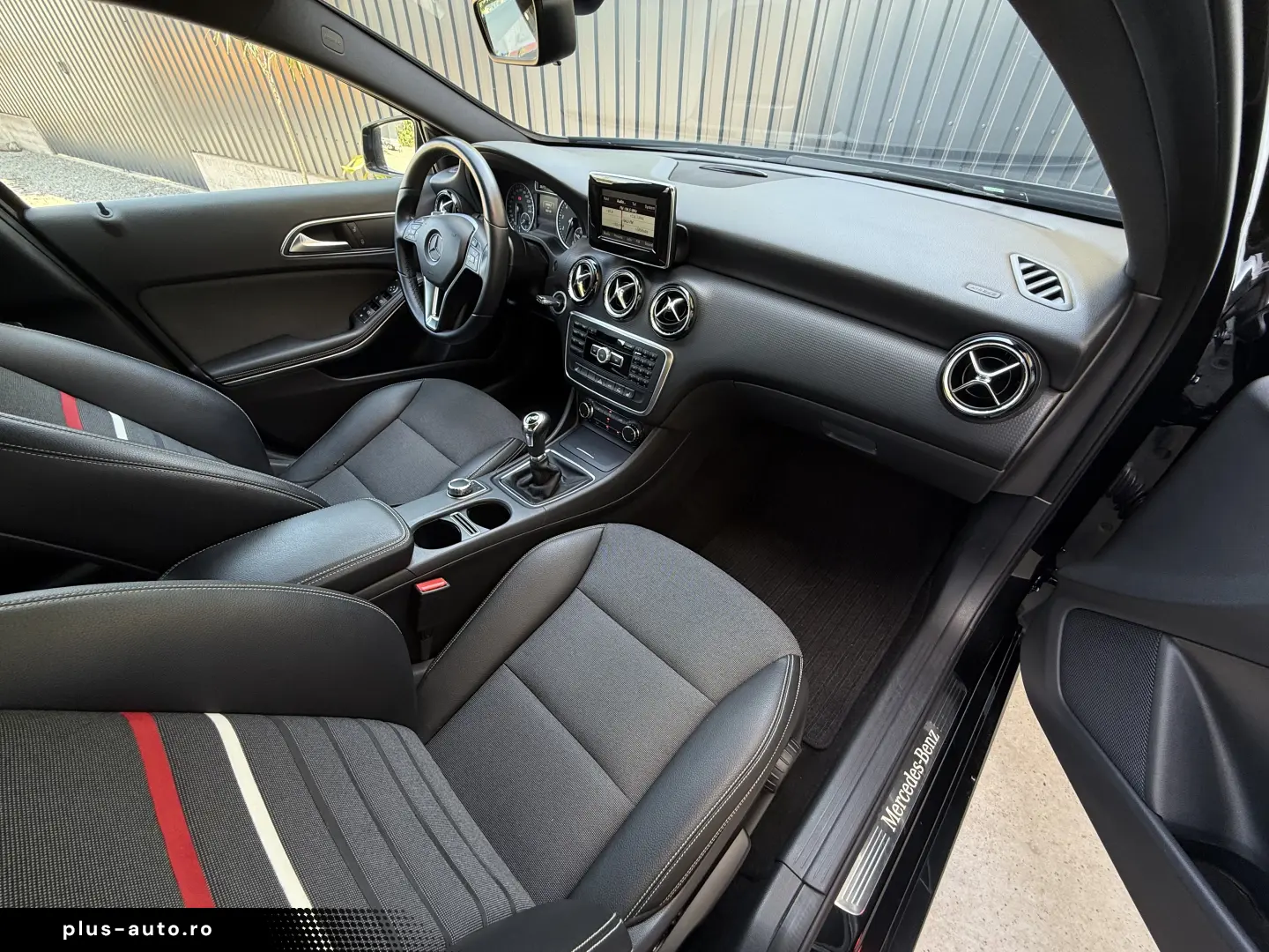 Mercedes-Benz A200 - 1.6benzina   156cp   Manual