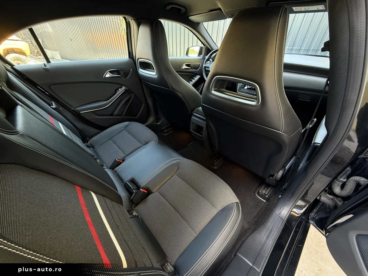 Mercedes-Benz A200 - 1.6benzina   156cp   Manual