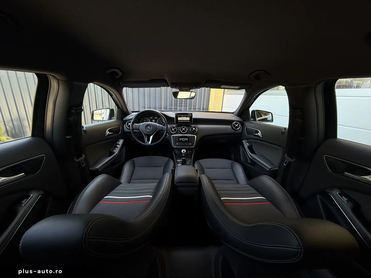 Mercedes-Benz A200 - 1.6benzina   156cp   Manual