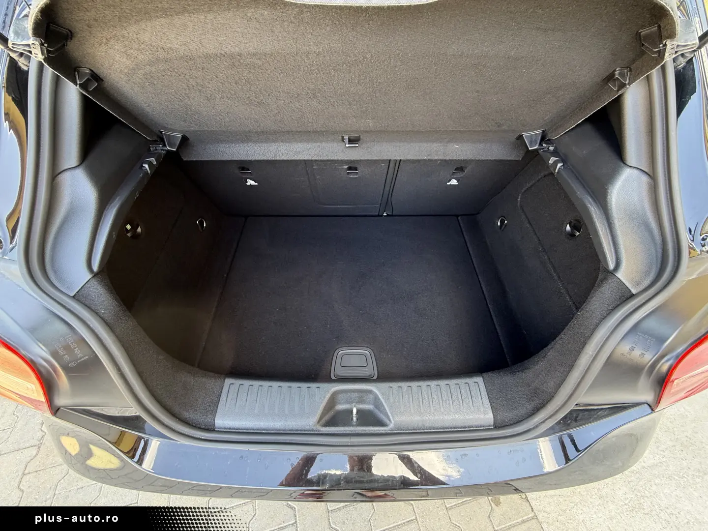 Mercedes-Benz A200 - 1.6benzina   156cp   Manual