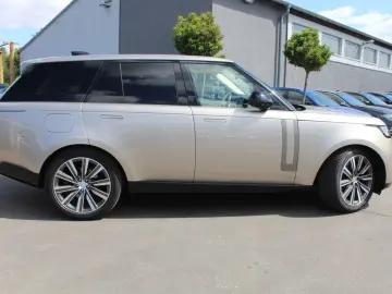 LAND ROVER Range Rover HSE D 300 Panoramad. AHK HUD 22 Zoll