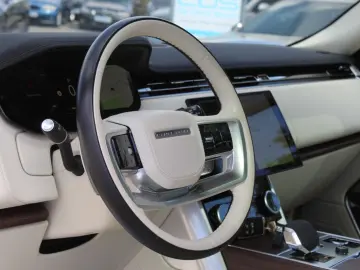 LAND ROVER Range Rover HSE D 300 Panoramad. AHK HUD 22 Zoll