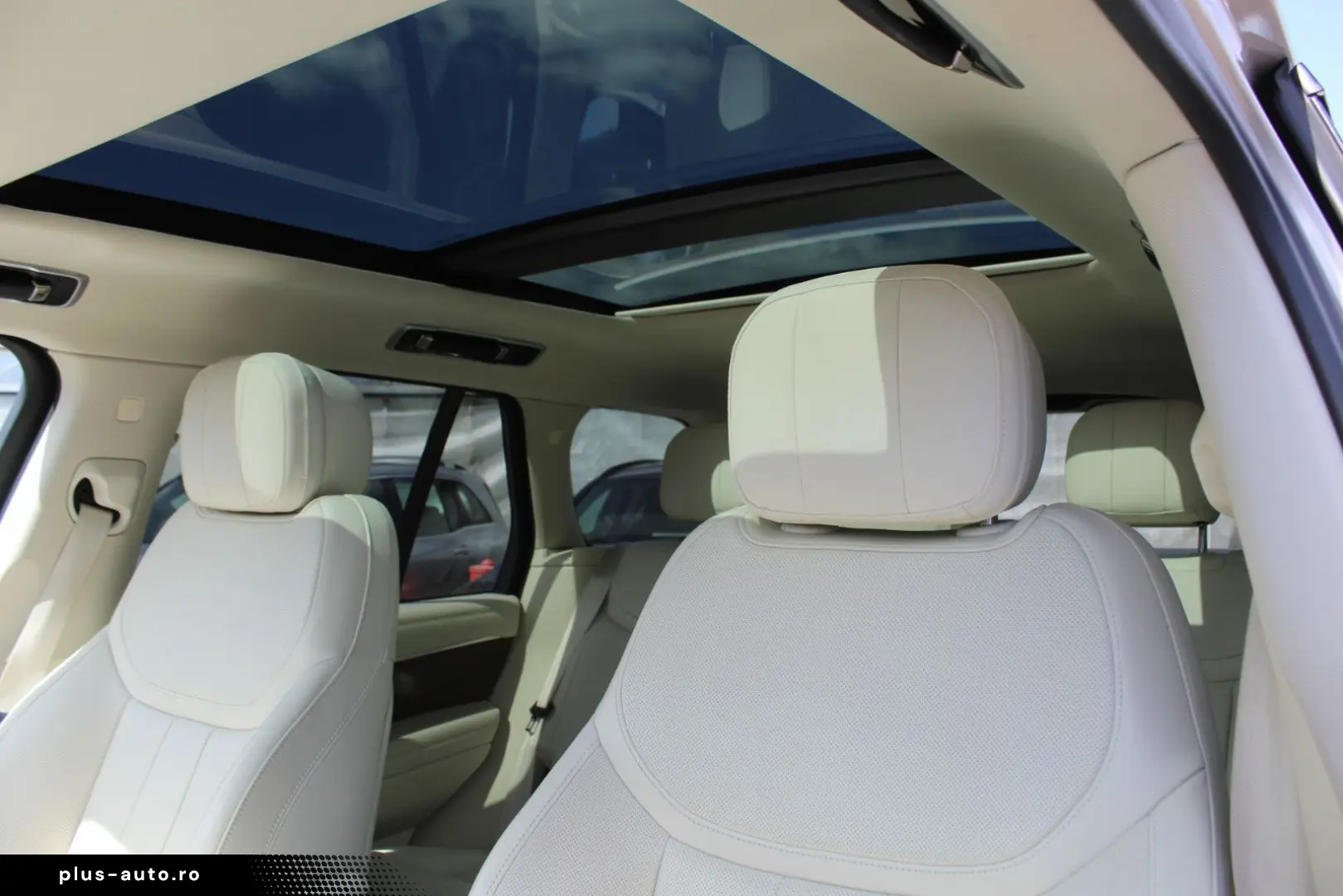 LAND ROVER Range Rover HSE D 300 Panoramad. AHK HUD 22 Zoll