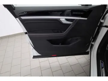 VW Touareg 3.0 TDI V6 4Motion Edition 20 DSG