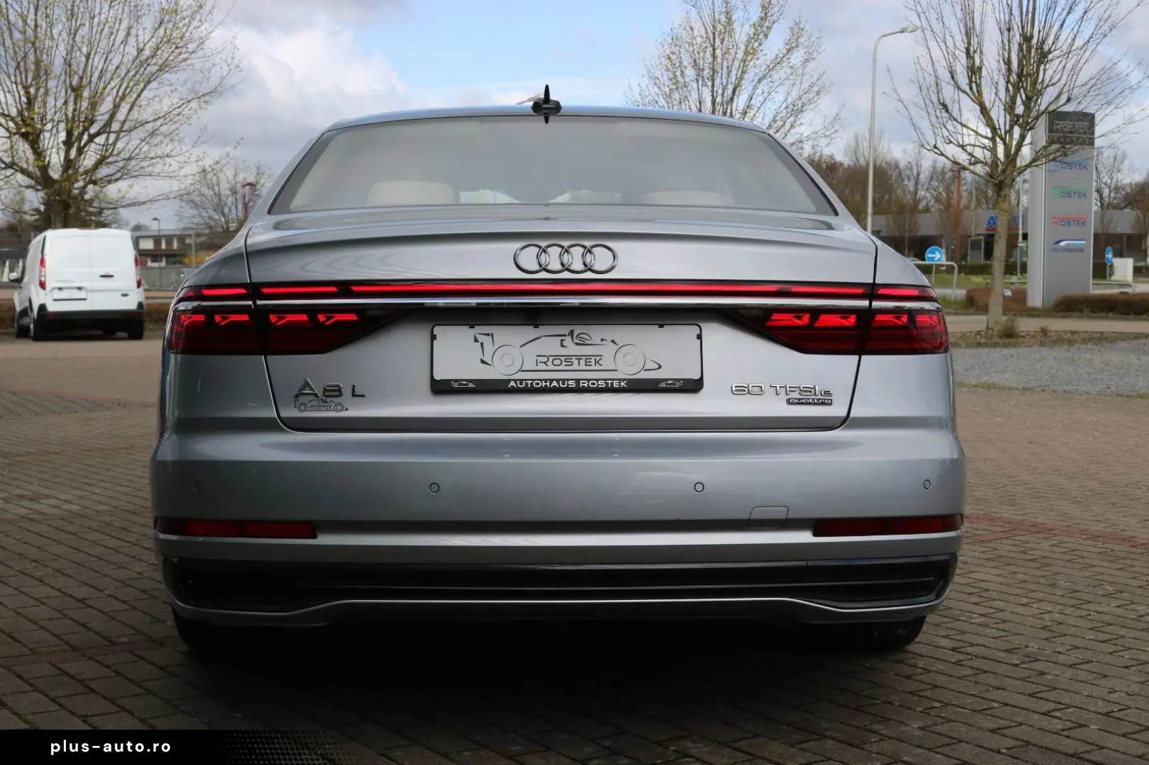 AUDI A8L 60 TFSI e Lang  Digital Matrix Pano B&O